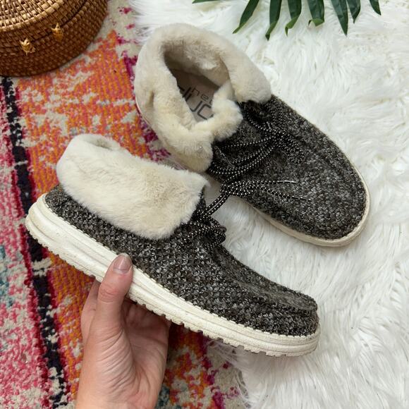 Hey Dude Faux Fur Trim Lining Britt Cocoa Shoes Ankle Boots Booties 7 Gray/Brown - Picture 1 of 9